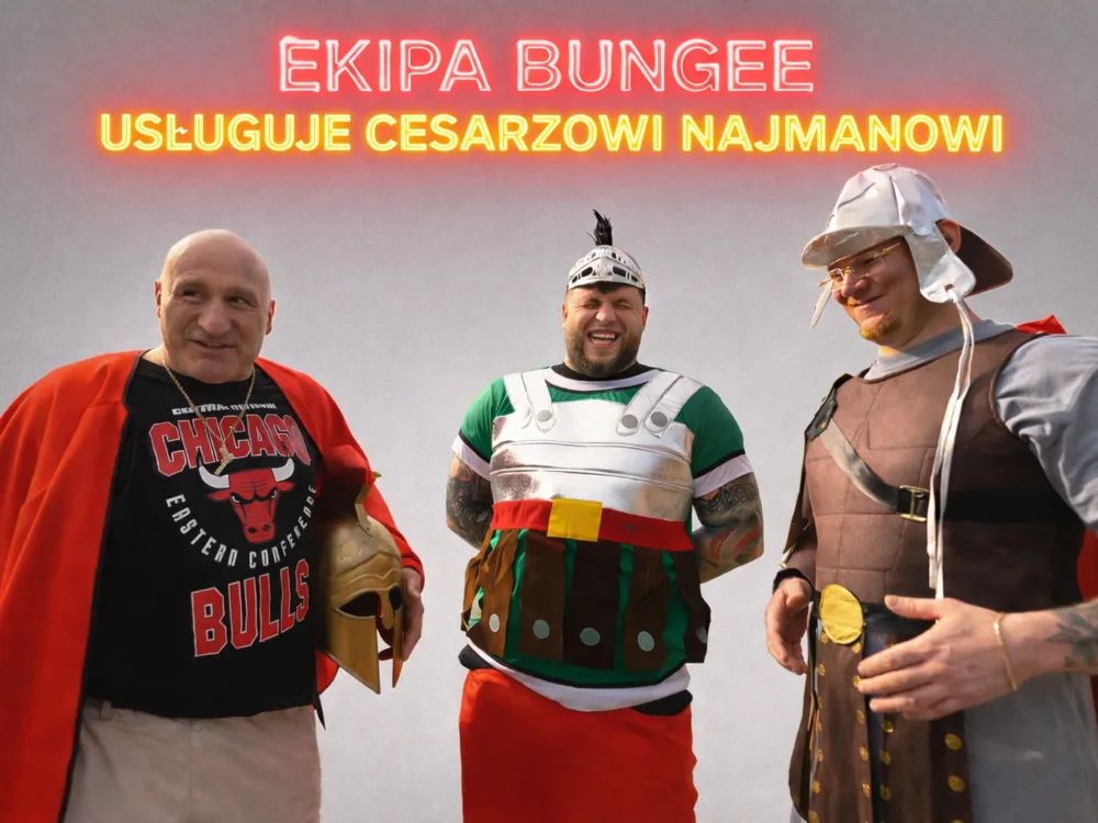 Ekipa Bungee i Marcin Najman jako cesarz. Najdziwniejsza armia w Częstochowie 12 Ekipa Bungee niesie Marcina Najmana przebranych za cesarza podczas improwizowanej parady w Częstochowie