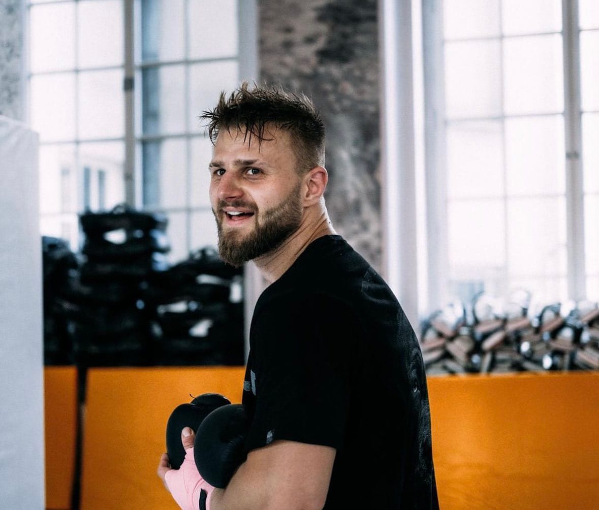 Amadeusz Ferrari znów zakochany? Pokazał tajemniczą dziewczynę na Instagramie