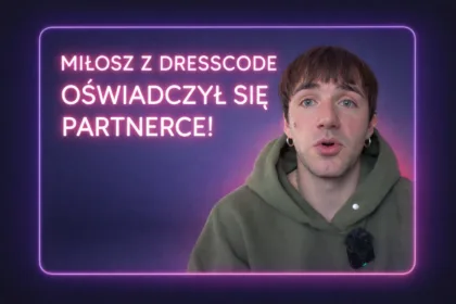 Miłosz z DRESSCODE oświadcza się Gabie podczas romantycznego wyjazdu. W rolce widać moment z pudełkiem na pierścionek, a para później potwierdza zaręczyny wspólnym zdjęciem. W tle trwa dyskusja internautów o tym, czy ogłoszenie zbiegło się z aferą dotyczącą bluz.