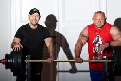 Pudzian wyciaska na ławie z Nawrockim - prawdziwy trening na szczycie