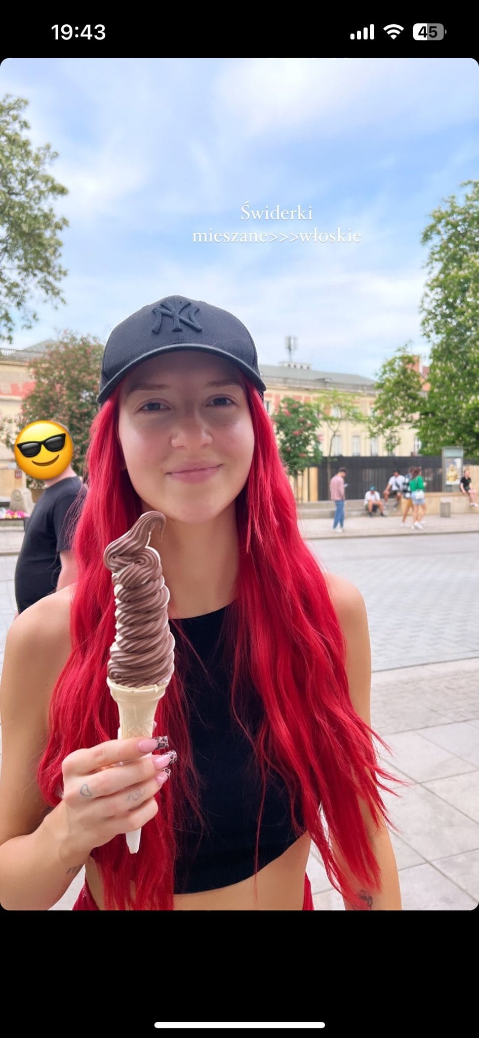 Monika Kociołek zrobiła operację nosa! Influencerka pokazała efekty na InstaStory 4 Monika Kociołek przeszła operację nosa
Monika Kociołek nos po operacji
Monika Kociołek operacja plastyczna nosa