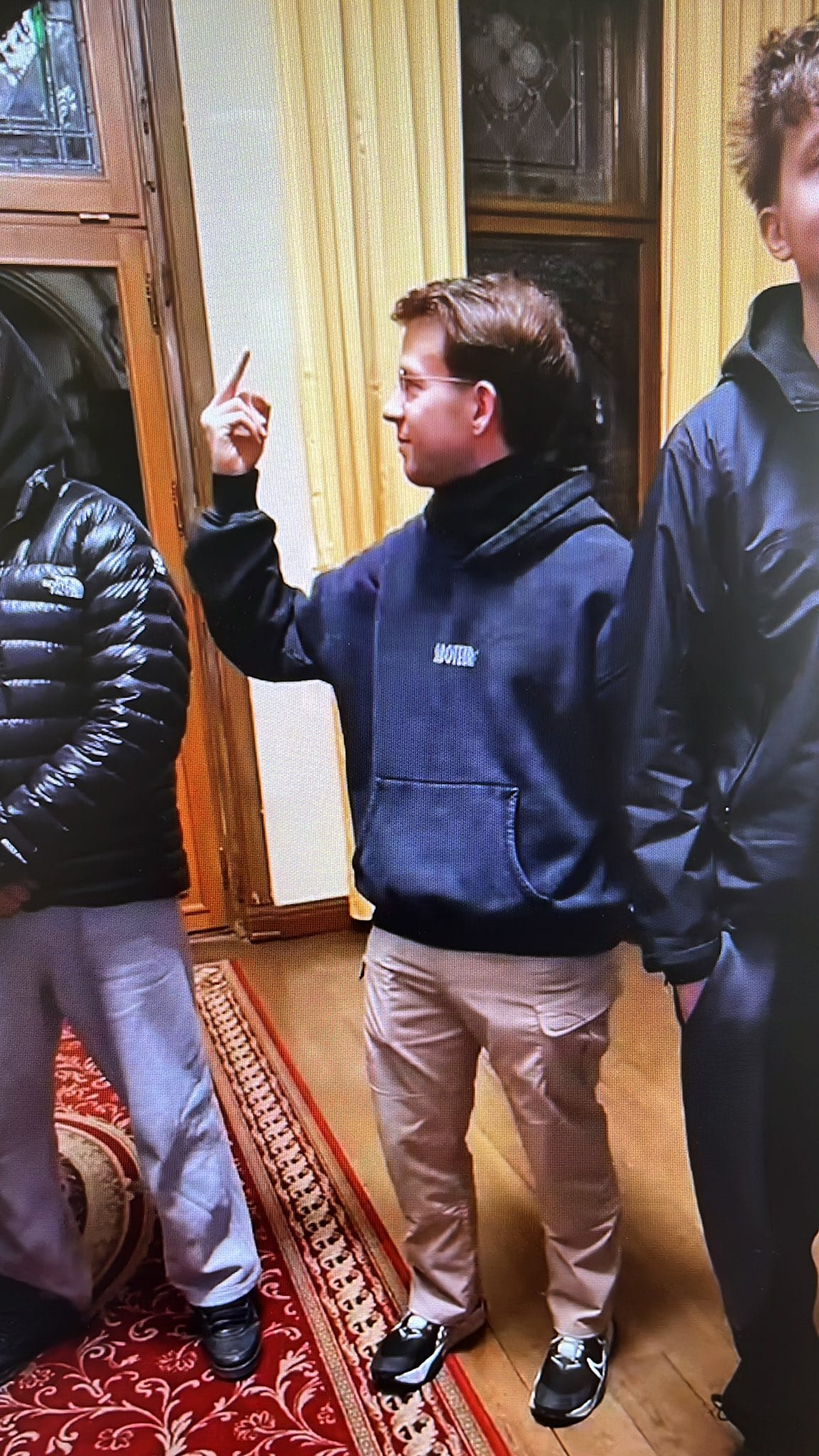 Sabotażysta 5 odcinek 3: katastrofa w zadaniu z runami, ogromne kary i szokująca eliminacja Grafa! 3 kto jest błaznem
Sabotażysta teorie
Sabotażysta spiskowe teorie
Sabotażysta głosowanie
