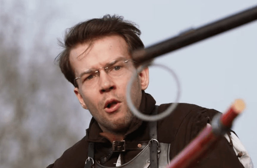 Sabotażysta 5 uczestnicy. Kto sabotażystą, a kto błaznem? Dymy w drugim odcinku!