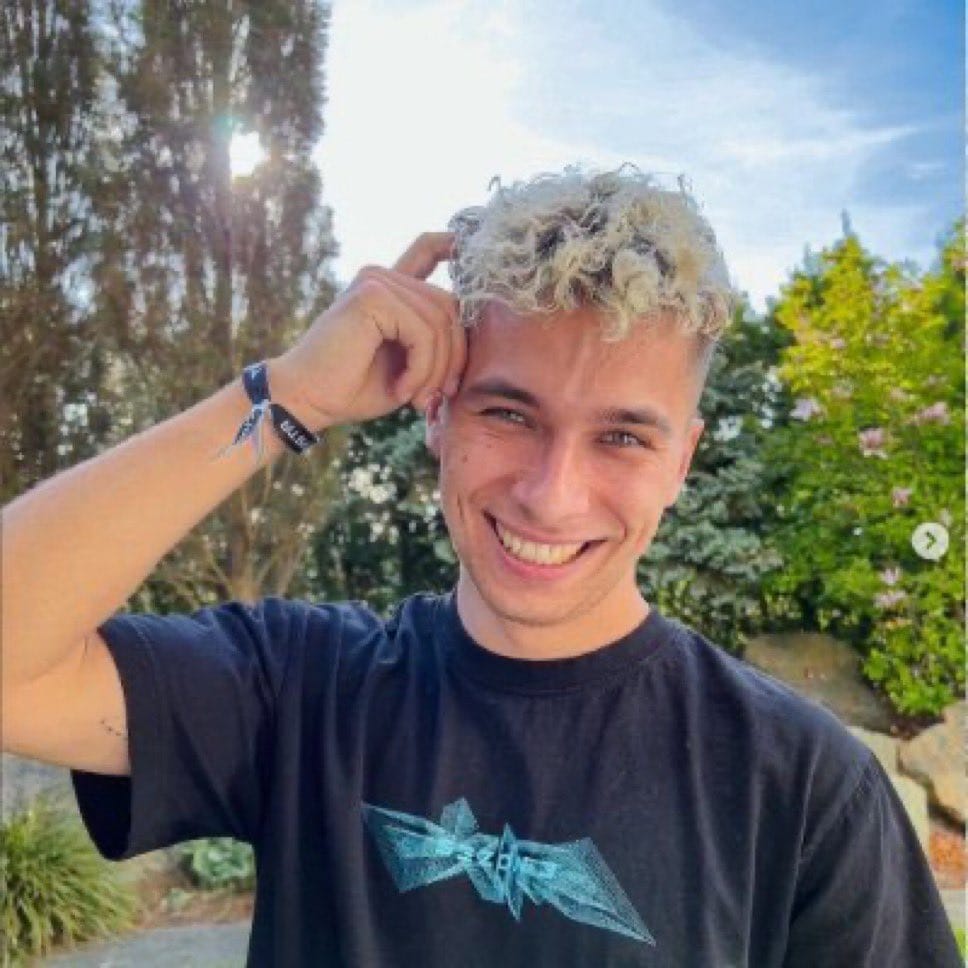 Friz wywiad
Friz nowy sezon Mafii
Friz program Mafia
Mafia Friza YouTube